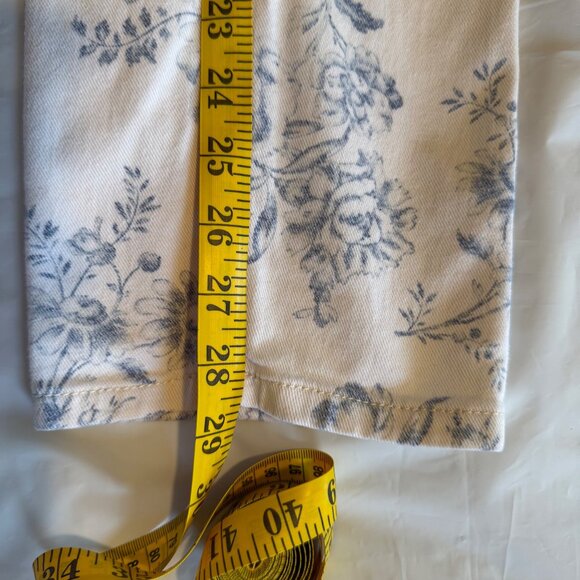 “CHAPS Size 14 White/Blue All-Over Floral Print Jeans Cottagecore Garden Chic - Picture 8 of 9